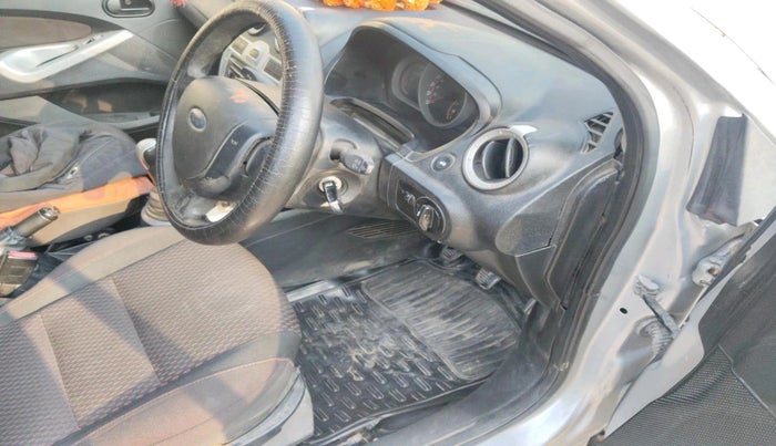 2012 Ford Figo TITANIUM 1.4 DIESEL, Diesel, Manual, 1,44,297 km, interior