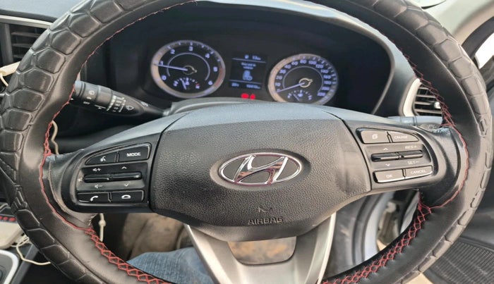 2019 Hyundai VENUE SX(O) 1.4 CRDI, Diesel, Manual, 98,418 km, interior