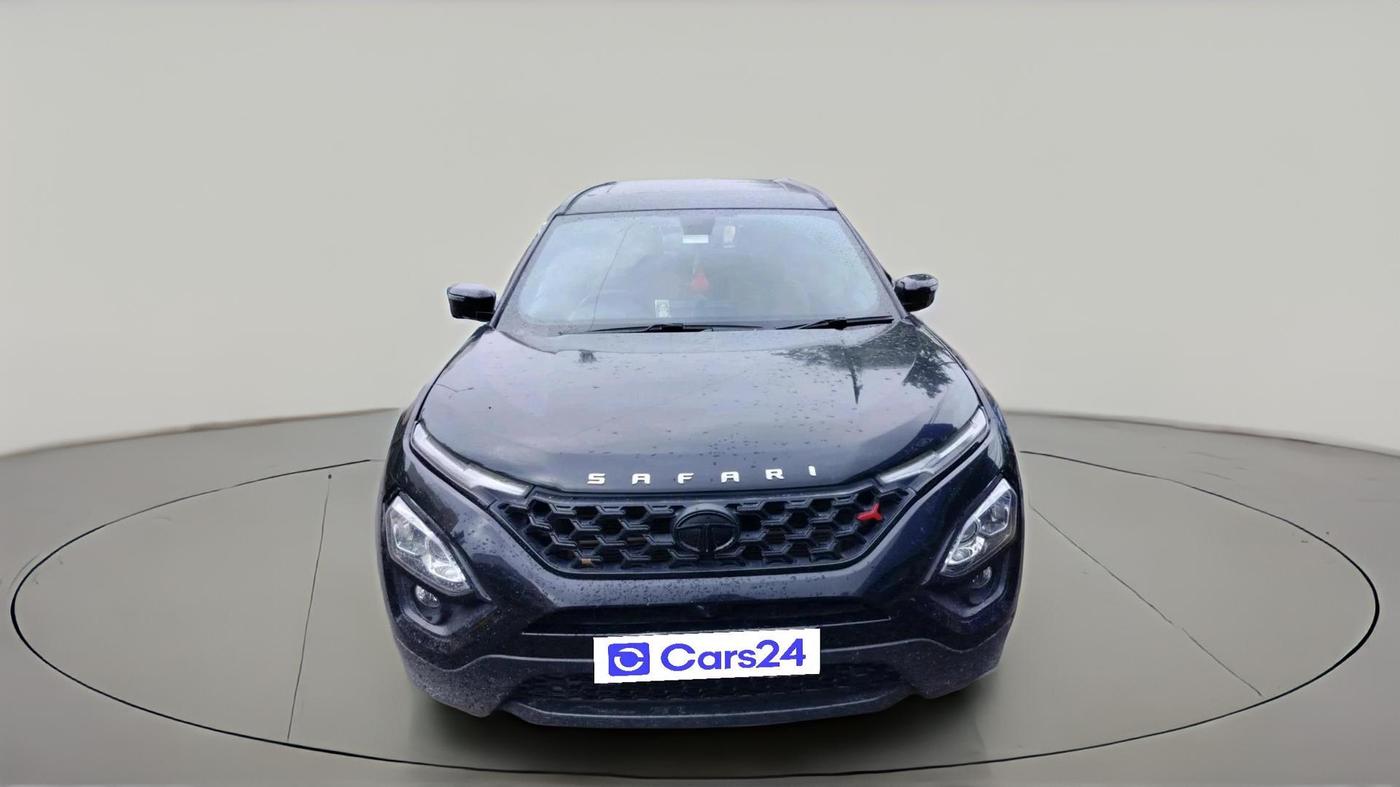 2023 Tata Safari XZ PLUS 2.0L RED DARK EDITION 7 STR MT, Diesel, Manual, 51,631 km, exterior