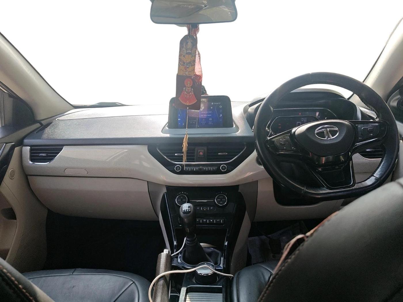 2020 Tata NEXON XZ PLUS PETROL SUNROOF, Petrol, Manual, 78,000 km, interior