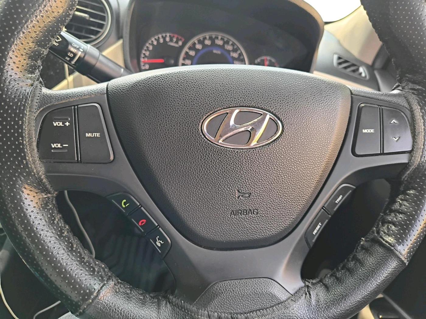 2018 Hyundai Grand i10 SPORTZ 1.2 KAPPA VTVT, Petrol, Manual, 57,284 km, interior