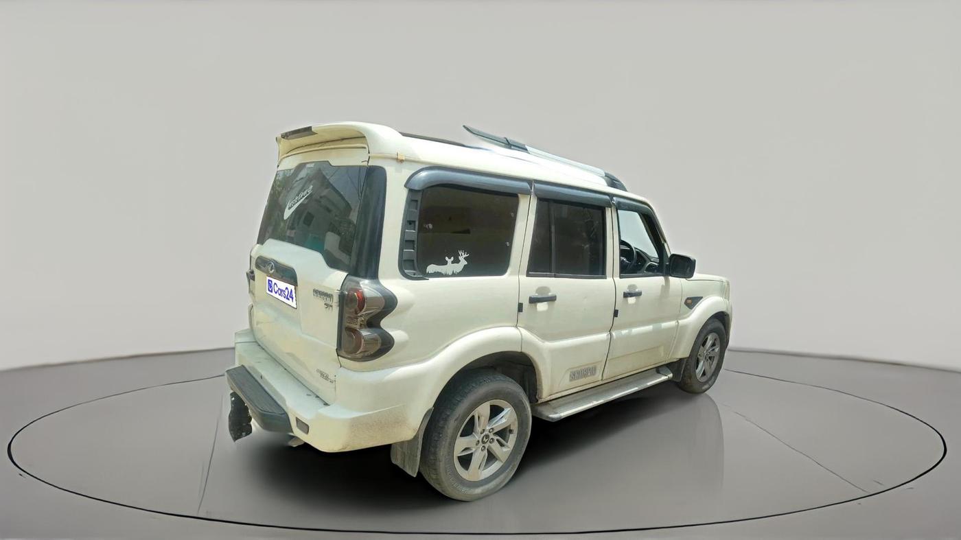 2018 Mahindra Scorpio S5, Diesel, Manual, 37,963 km, exterior