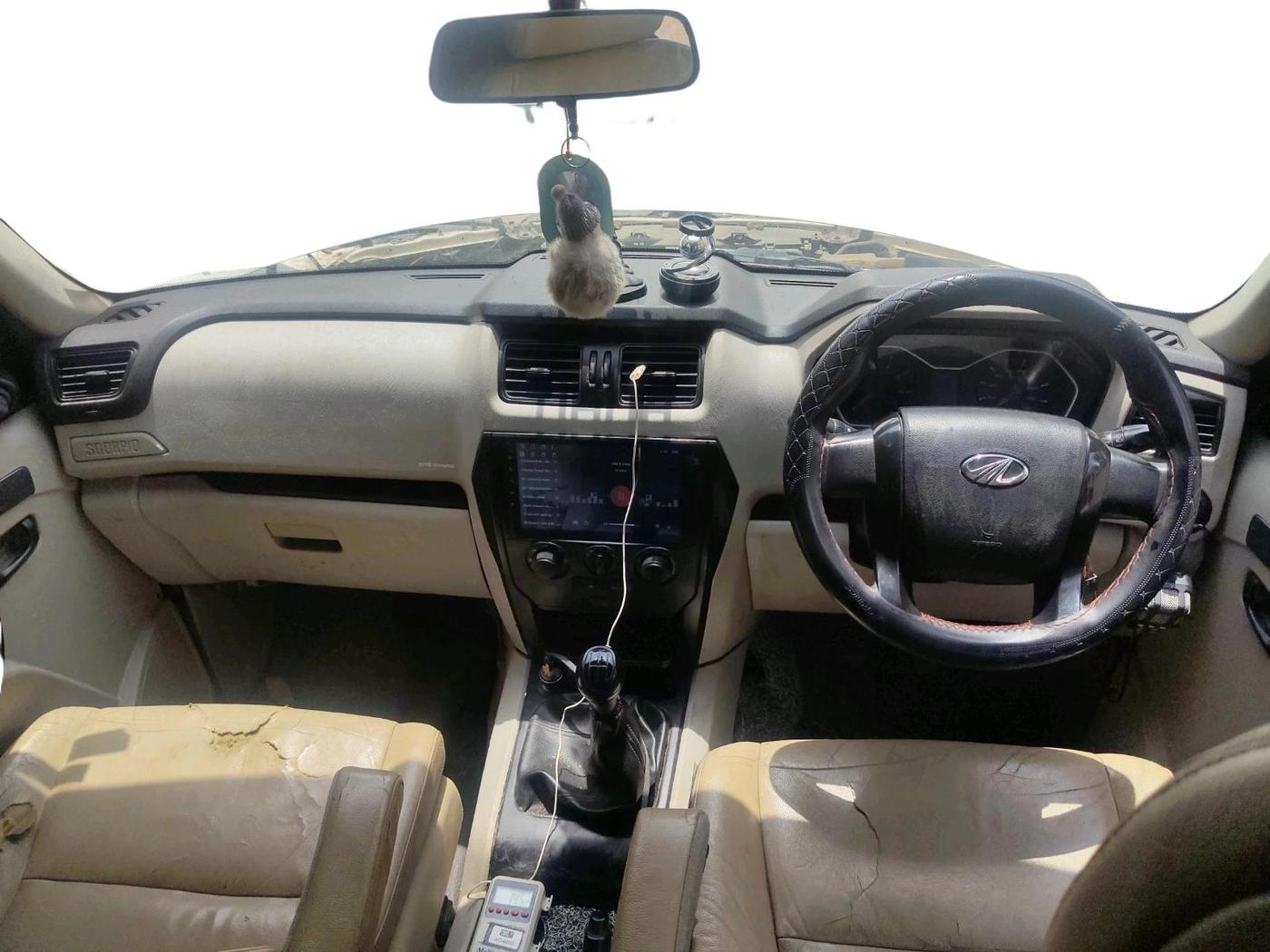 2018 Mahindra Scorpio S5, Diesel, Manual, 37,963 km, interior