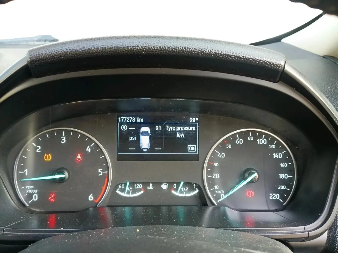 2019 Ford Ecosport TITANIUM 1.5L SPORTS(SUNROOF) DIESEL, Diesel, Manual, 1,77,278 km, interior