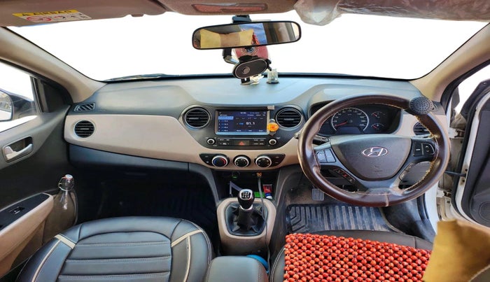 2018 Hyundai Grand i10 SPORTZ 1.2 KAPPA VTVT, Petrol, Manual, 1,70,864 km, interior