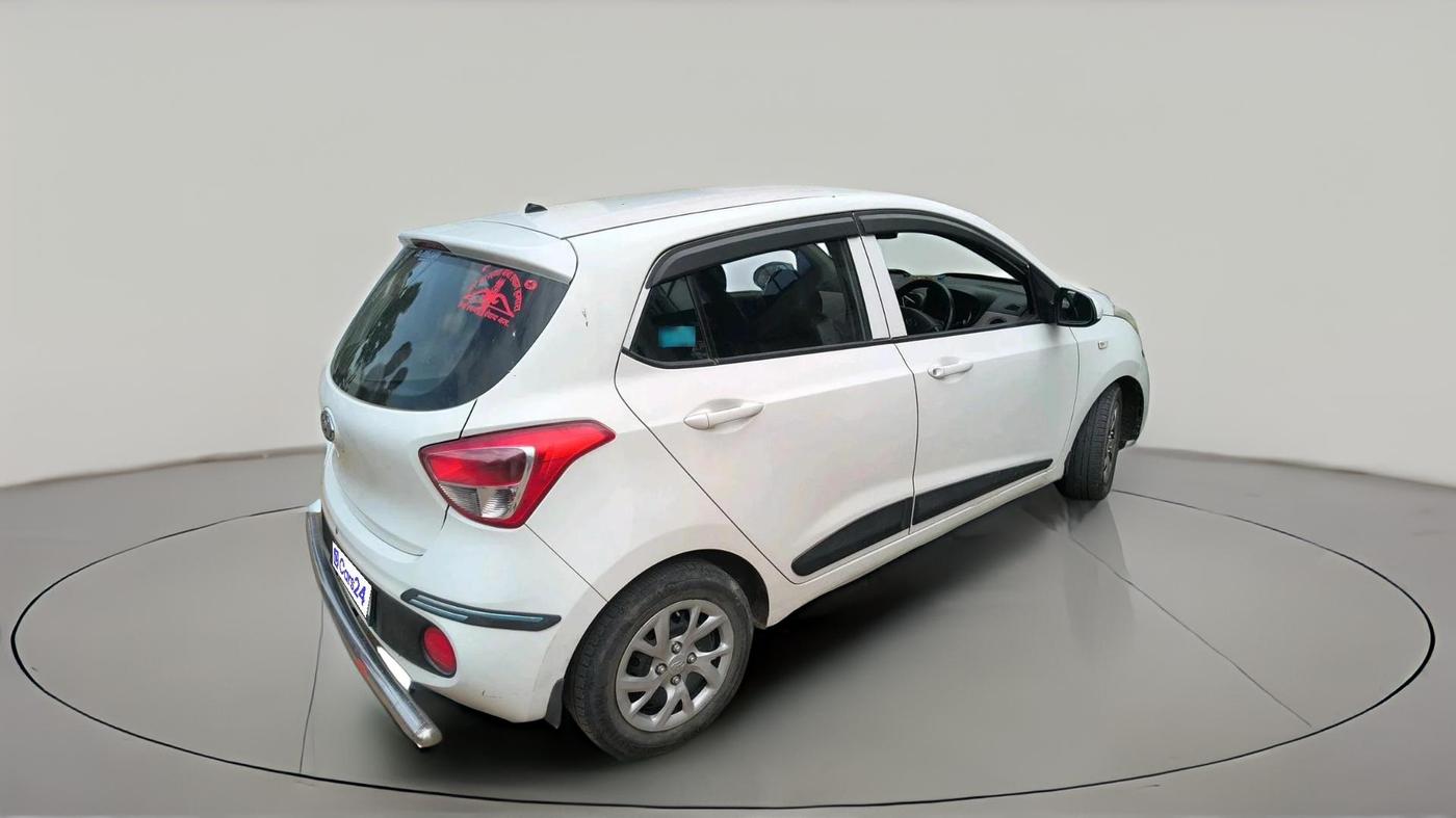 2018 Hyundai Grand i10 MAGNA 1.2 KAPPA VTVT, CNG, Manual, 68,476 km, exterior