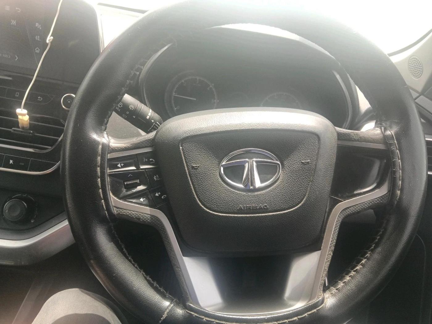 2019 Tata Harrier XM 2.0L KRYOTEC, Diesel, Manual, 1,48,899 km, interior