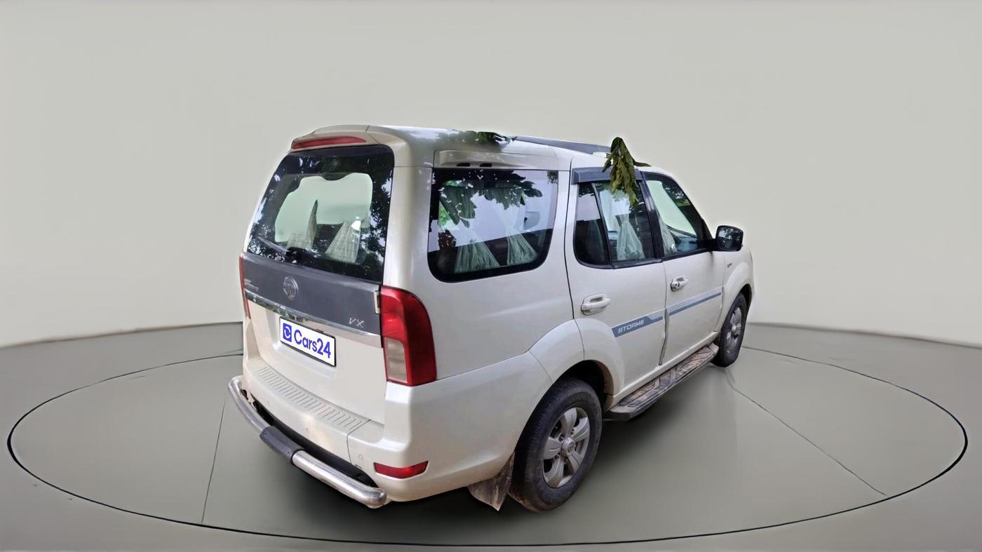 2017 Tata Safari Storme 2.2 VX 4X2, Diesel, Manual, 1,39,649 km, exterior