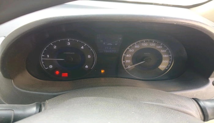 2011 Hyundai Verna FLUIDIC 1.6 CRDI SX, Diesel, Manual, 1,84,572 km, interior