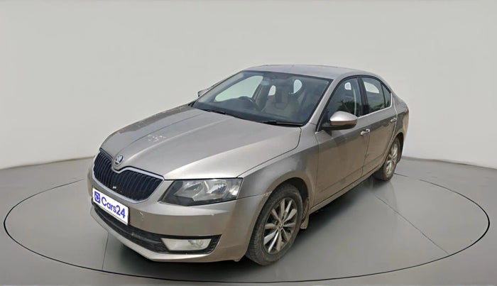 2014 Skoda Octavia AMBITION 2.0 TDI, Diesel, Manual, 1,82,394 km, exterior