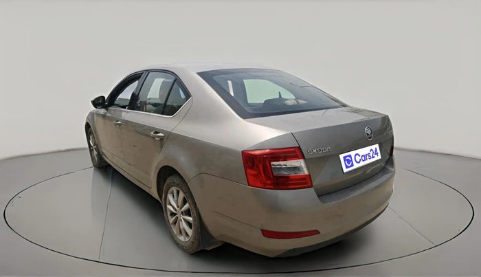 2014 Skoda Octavia AMBITION 2.0 TDI, Diesel, Manual, 1,82,394 km, exterior