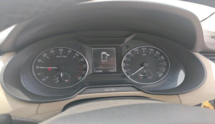 2014 Skoda Octavia AMBITION 2.0 TDI, Diesel, Manual, 1,82,394 km, interior