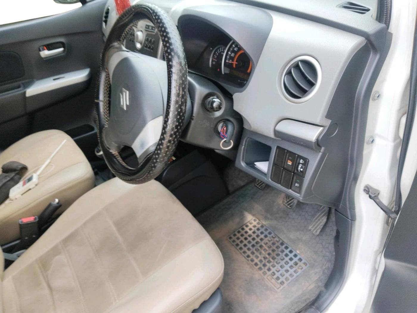 2011 Maruti Wagon R 1.0 VXI, Petrol, Manual, 85,723 km, interior