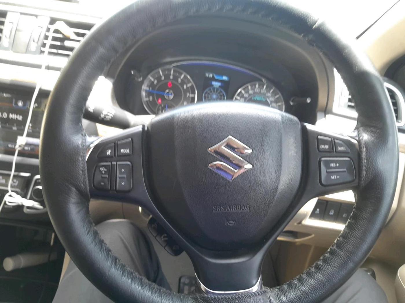 2019 Maruti Ciaz ALPHA  AT 1.5 SHVS PETROL, Petrol, Automatic, 23,113 km, interior