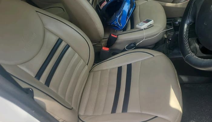 2017 Hyundai Eon ERA +, Petrol, Manual, 20,964 km, interior