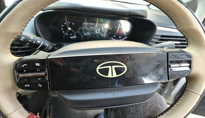 2025 Tata ALTROZ Creative CNG 5MT, CNG, Manual, 14,800 km, interior