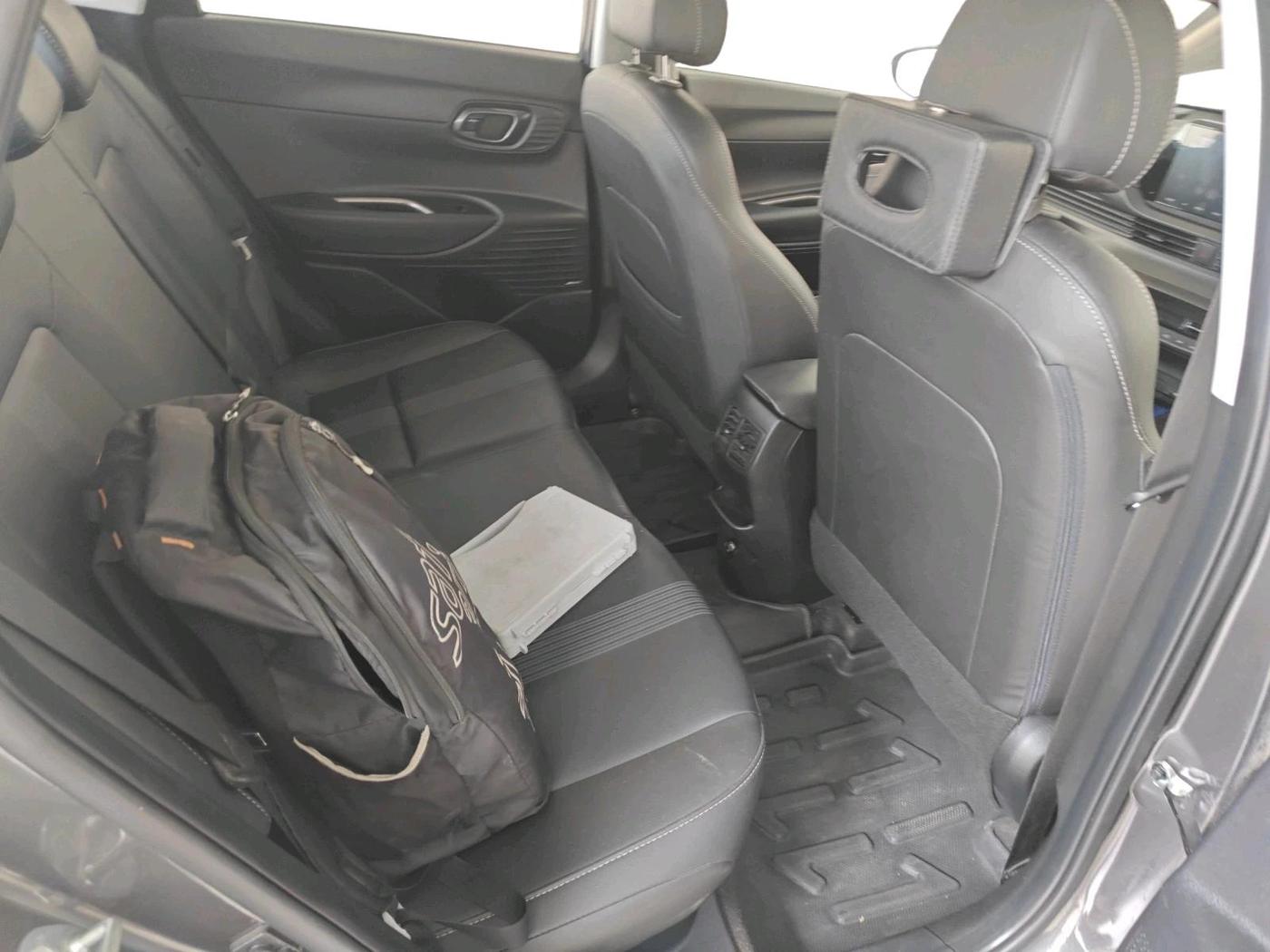 2023 Hyundai NEW I20 ASTA (O) 1.0 TURBO GDI DCT, Petrol, Automatic, 12,515 km, interior