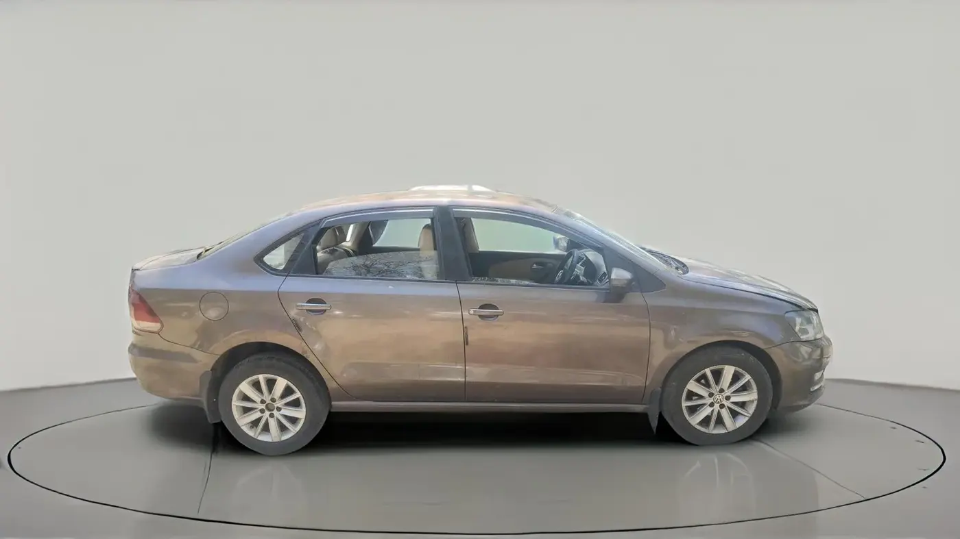 2016 Volkswagen Vento HIGHLINE 1.5 AT, Diesel, Automatic, 1,34,230 km, exterior