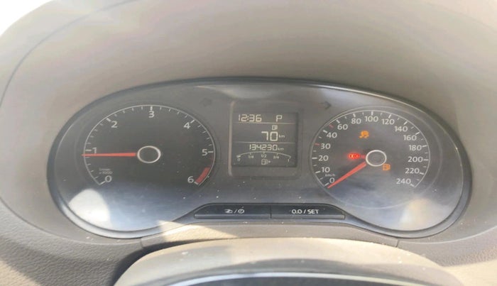 2016 Volkswagen Vento HIGHLINE 1.5 AT, Diesel, Automatic, 1,34,230 km, interior