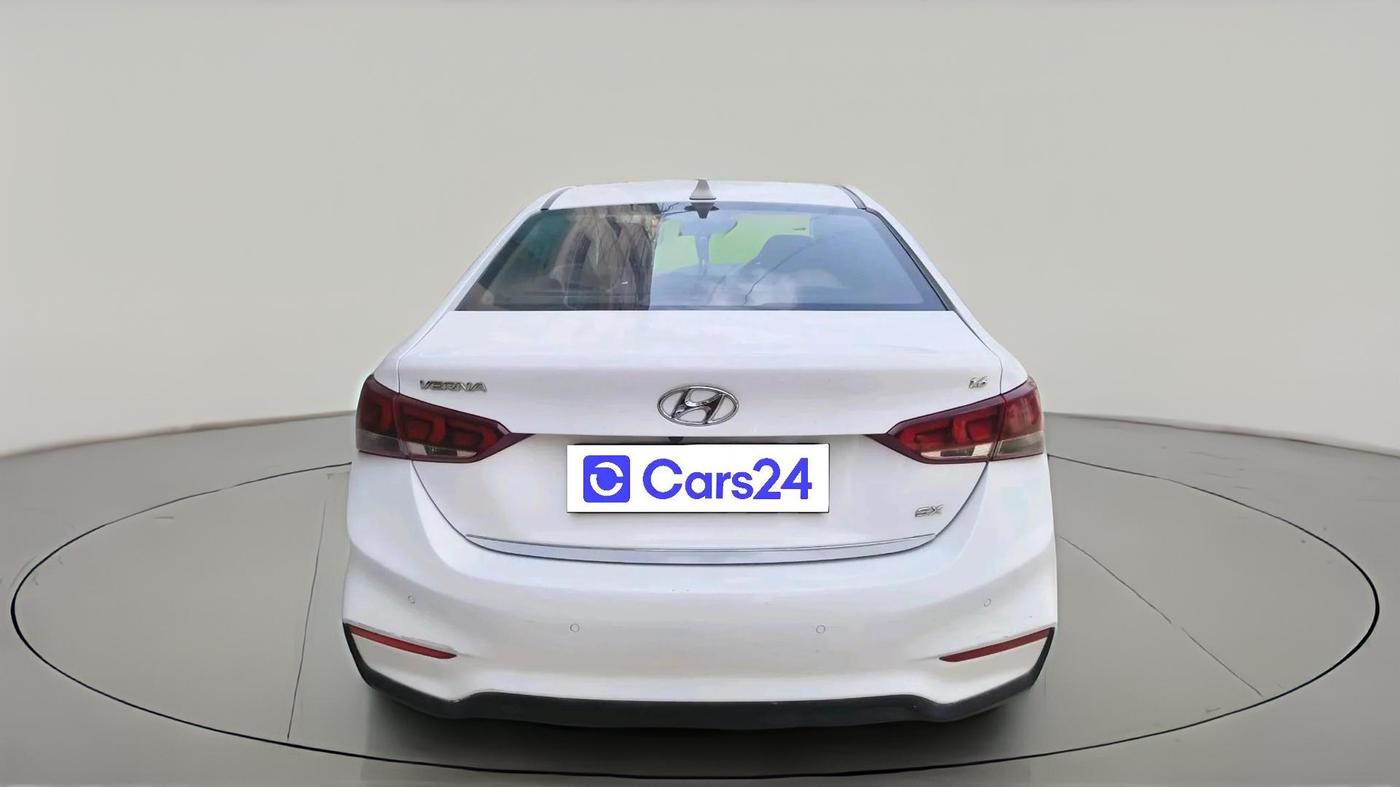 2019 Hyundai Verna 1.6 CRDI SX + AT, Diesel, Automatic, 1,08,887 km, exterior