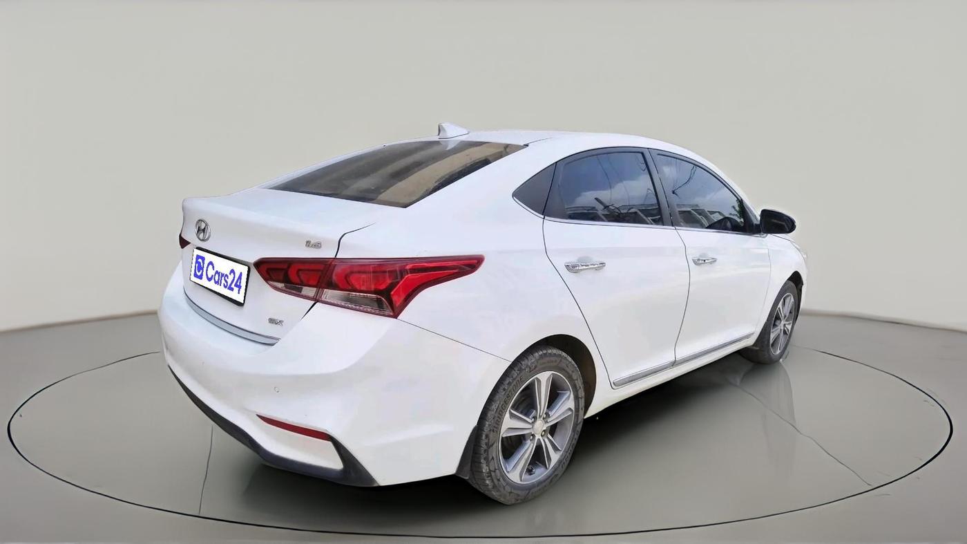 2019 Hyundai Verna 1.6 CRDI SX + AT, Diesel, Automatic, 1,08,887 km, exterior