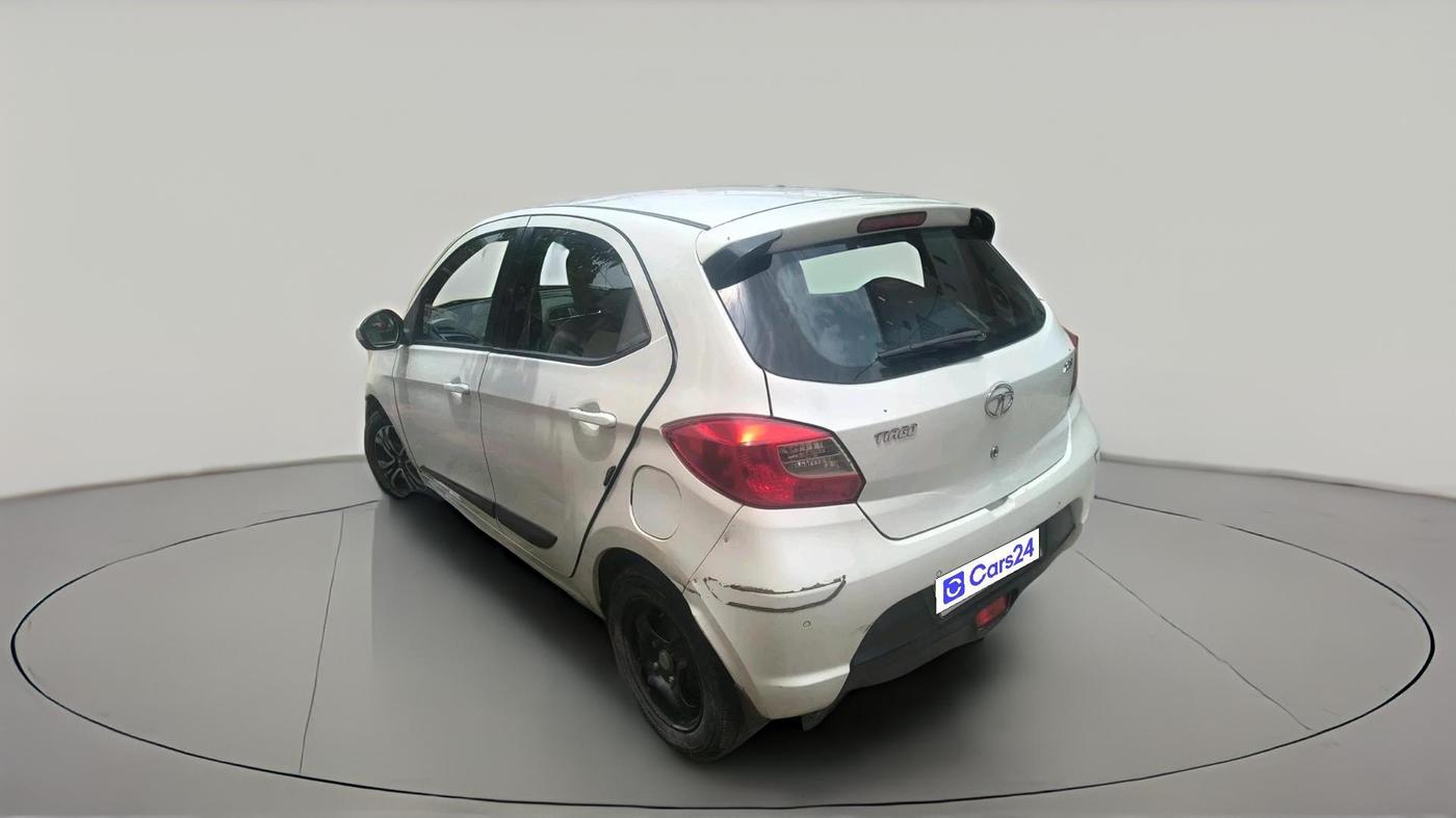 2018 Tata Tiago XZA PETROL, Petrol, Automatic, 1,05,259 km, exterior