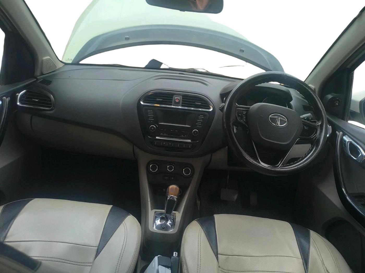 2018 Tata Tiago XZA PETROL, Petrol, Automatic, 1,05,259 km, interior
