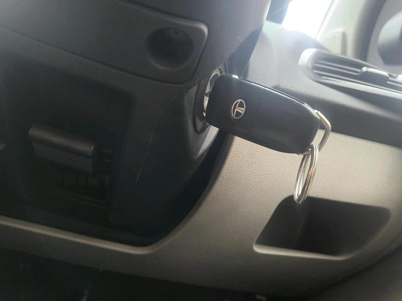 2018 Tata Tiago XZA PETROL, Petrol, Automatic, 1,05,259 km, interior