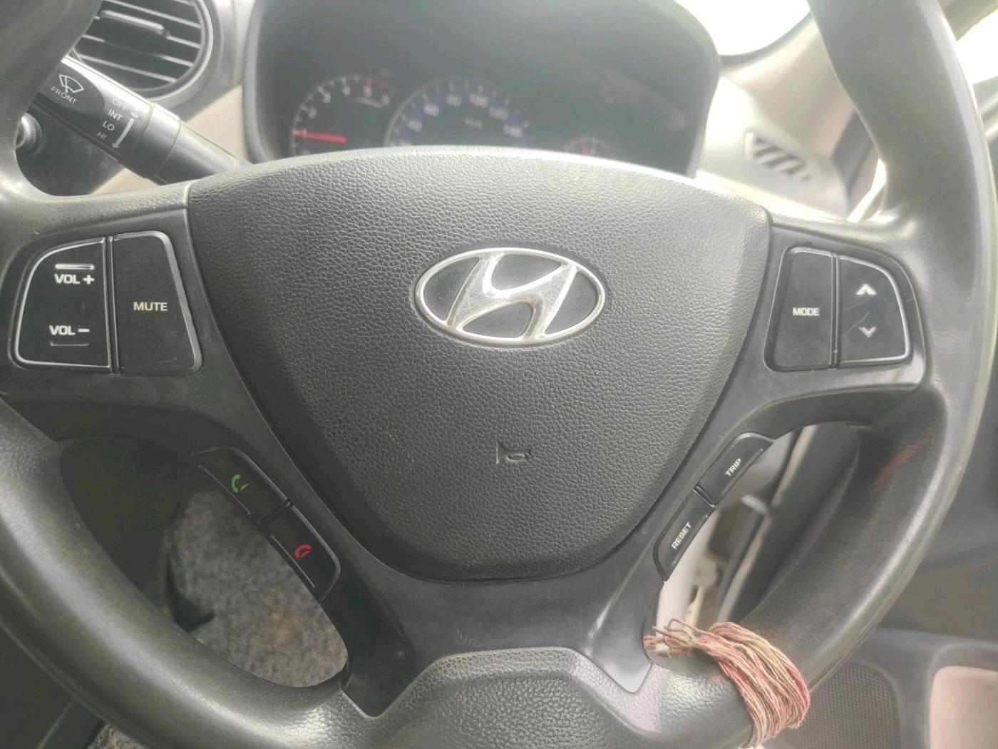 2016 Hyundai Xcent S 1.1 CRDI, Diesel, Manual, 78,134 km, interior