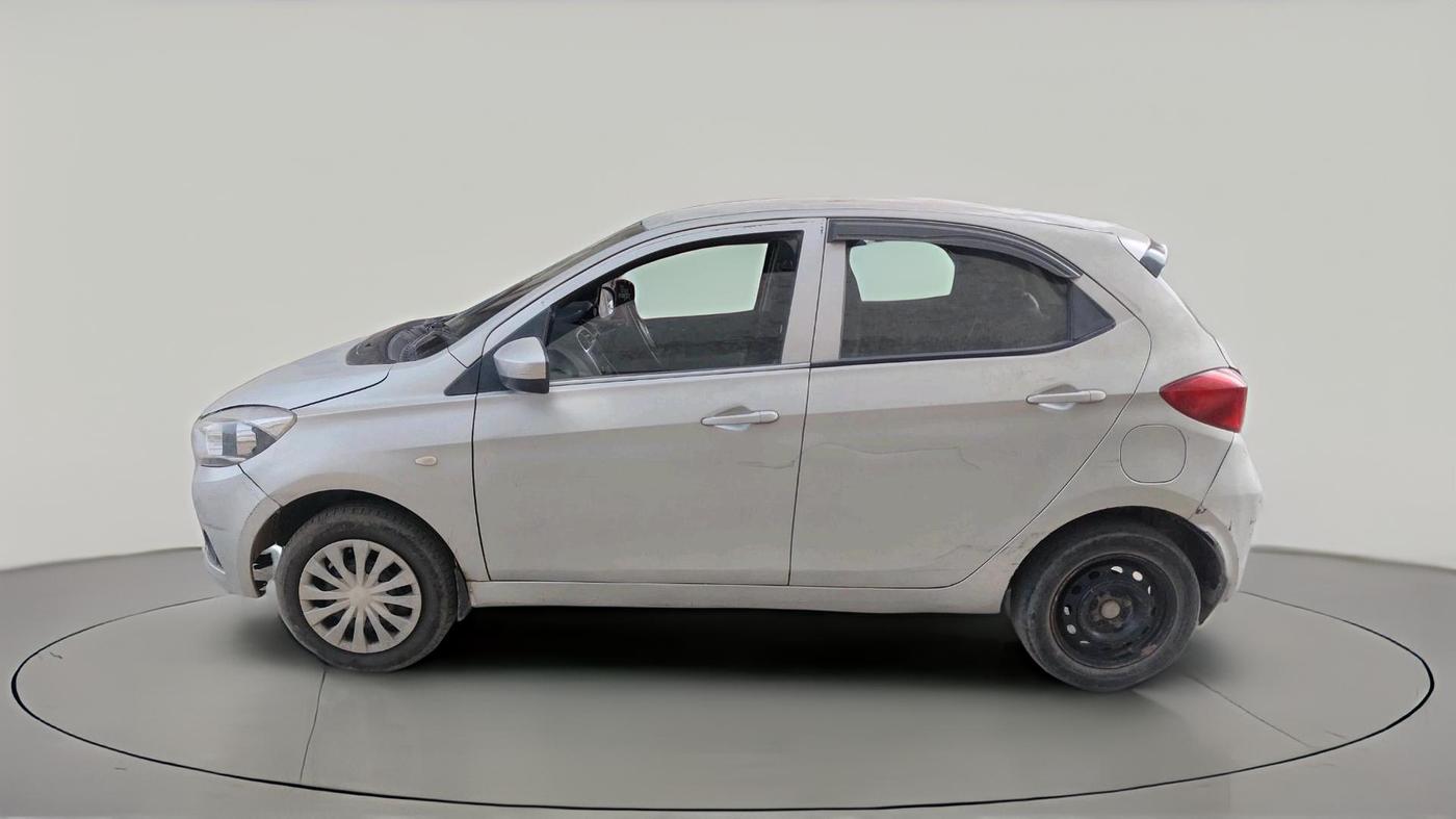 2017 Tata Tiago XT PETROL, Petrol, Manual, 90,330 km, exterior