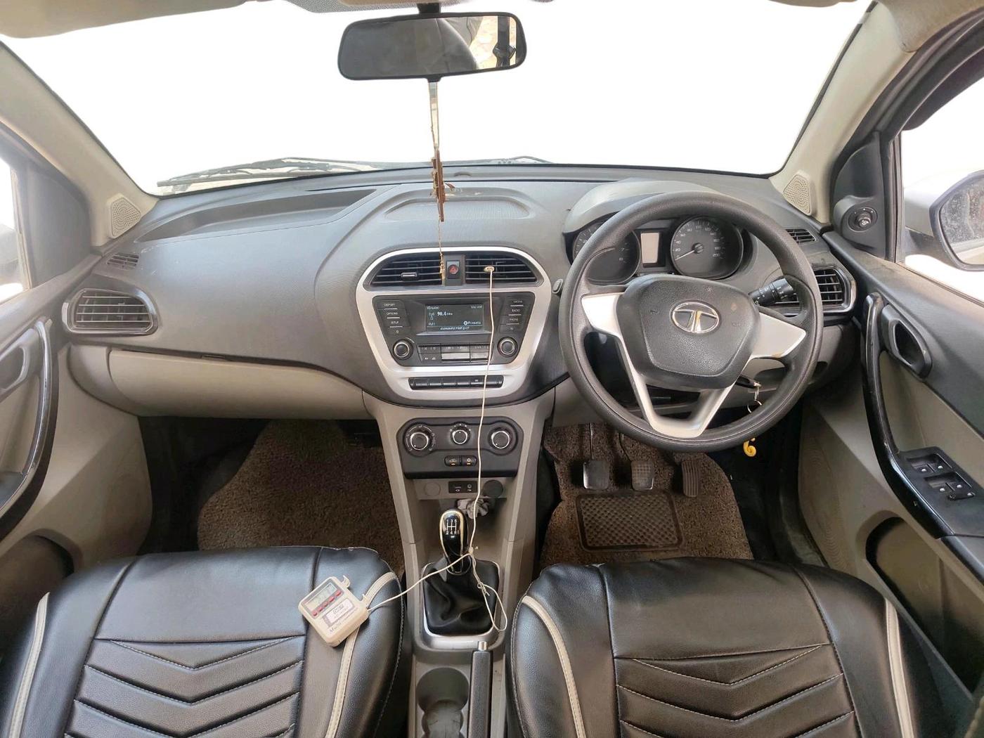 2017 Tata Tiago XT PETROL, Petrol, Manual, 90,330 km, interior