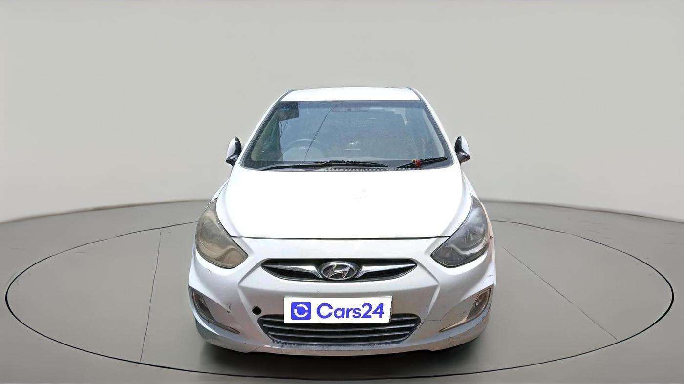 2011 Hyundai Verna FLUIDIC 1.6 CRDI SX, Diesel, Manual, 1,39,291 km, exterior
