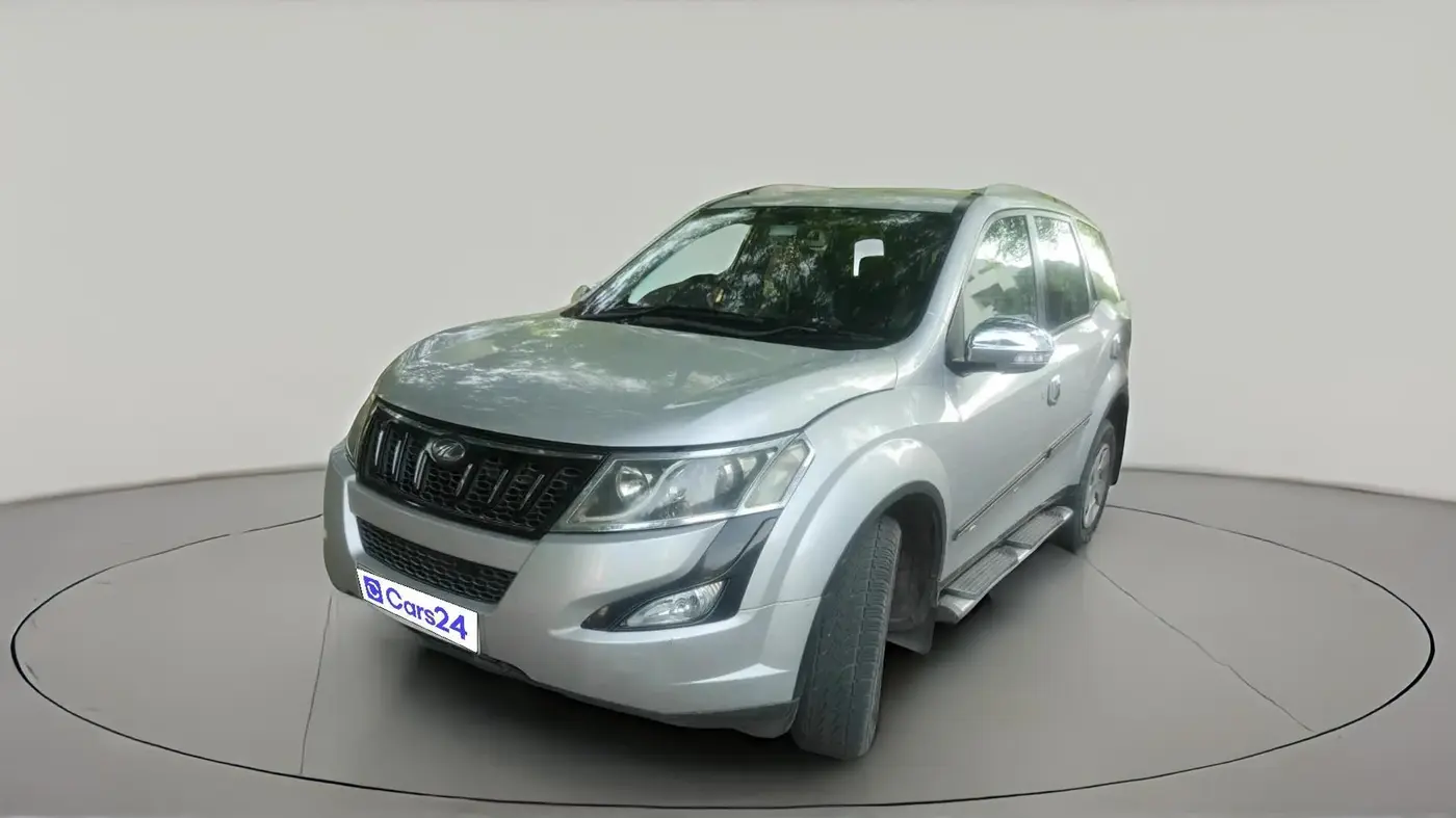 2017 Mahindra XUV500 W6, Diesel, Manual, 1,53,166 km, exterior