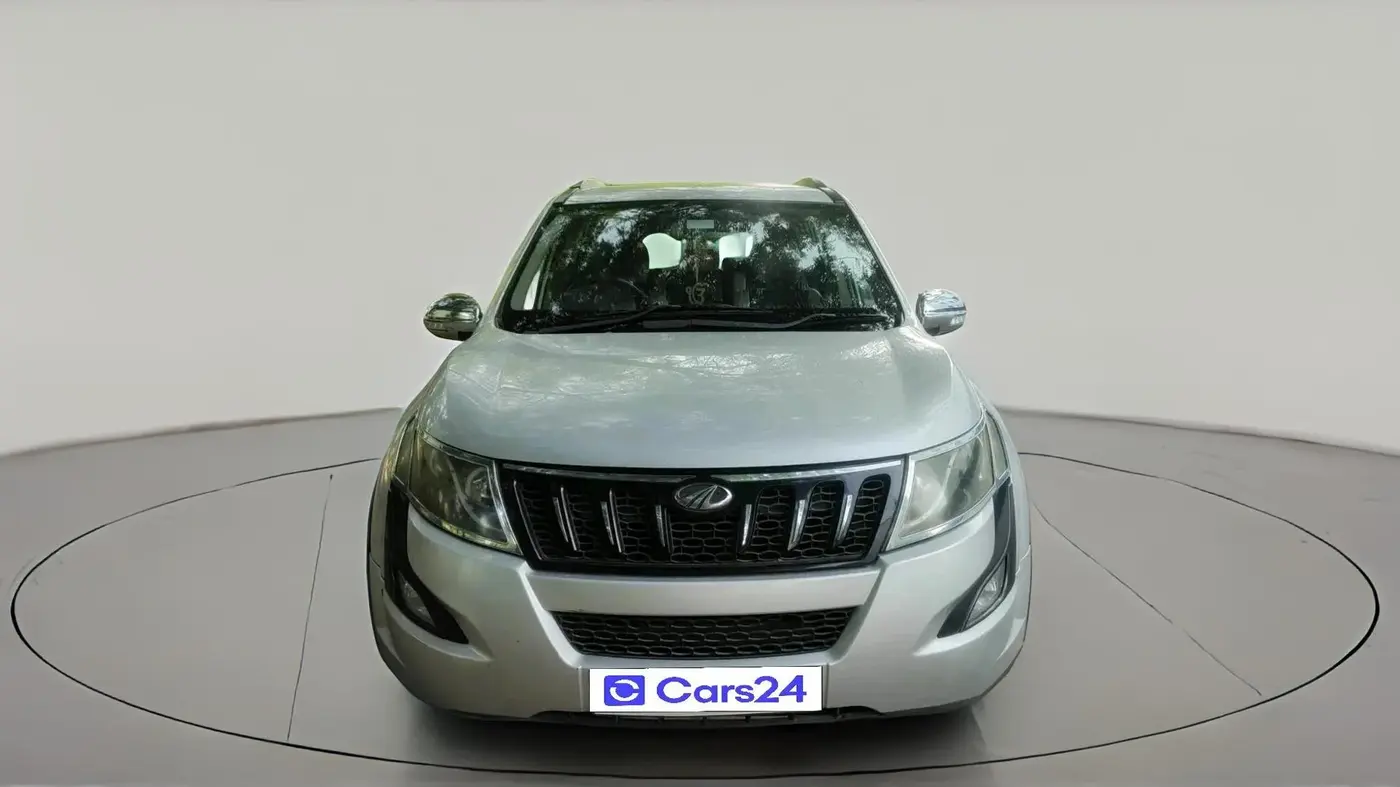 2017 Mahindra XUV500 W6, Diesel, Manual, 1,53,166 km, exterior