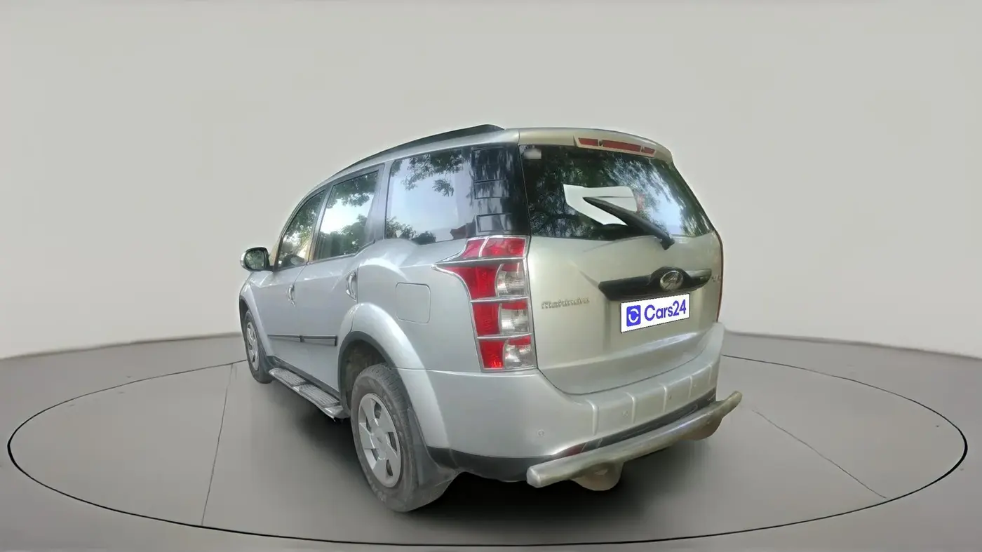 2017 Mahindra XUV500 W6, Diesel, Manual, 1,53,166 km, exterior