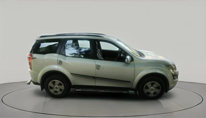 2017 Mahindra XUV500 W6, Diesel, Manual, 1,53,166 km, exterior