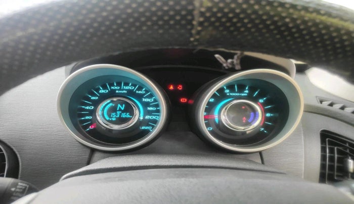 2017 Mahindra XUV500 W6, Diesel, Manual, 1,53,166 km, interior
