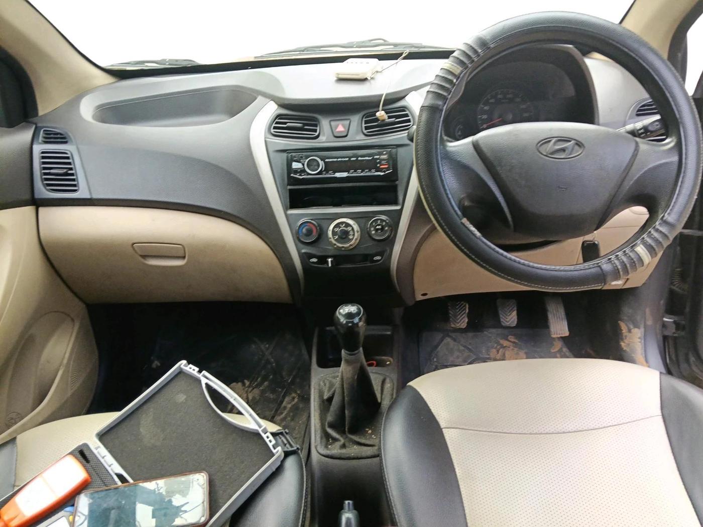2015 Hyundai Eon ERA +, Petrol, Manual, 72,817 km, interior