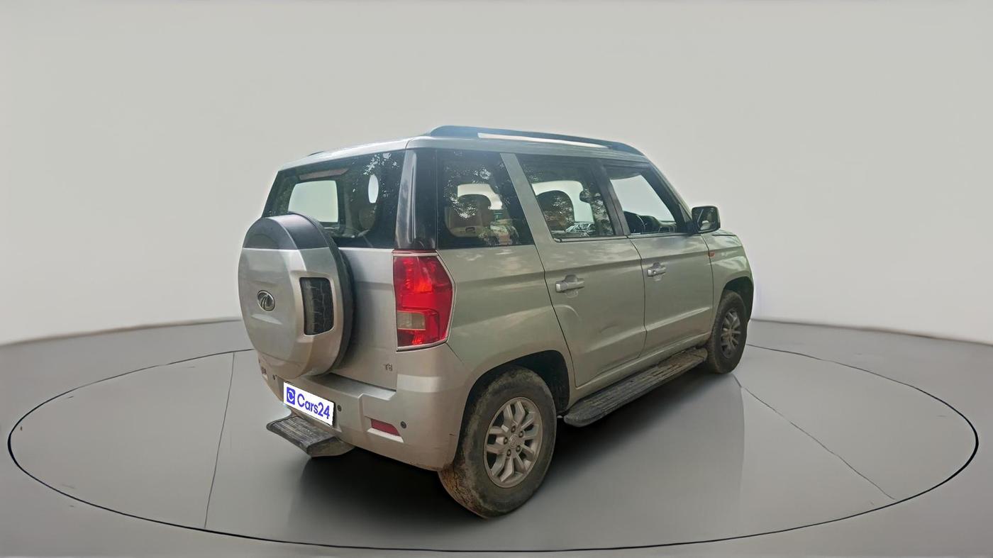 2017 Mahindra TUV300 T8, Diesel, Manual, 85,648 km, exterior