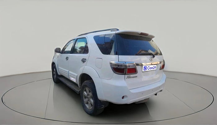 2011 Toyota Fortuner 3.0 4X4 MT, Diesel, Manual, 1,84,344 km, exterior