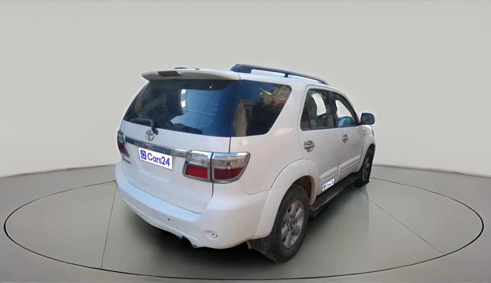 2011 Toyota Fortuner 3.0 4X4 MT, Diesel, Manual, 1,84,344 km, exterior