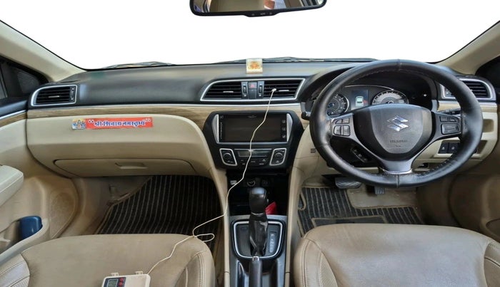 2018 Maruti Ciaz ALPHA  AT 1.5 SHVS PETROL, Petrol, Automatic, 33,621 km, interior