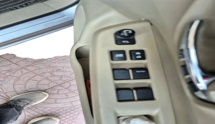 2018 Maruti Ciaz ALPHA  AT 1.5 SHVS PETROL, Petrol, Automatic, 33,621 km, interior