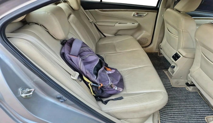 2018 Maruti Ciaz ALPHA  AT 1.5 SHVS PETROL, Petrol, Automatic, 33,621 km, interior