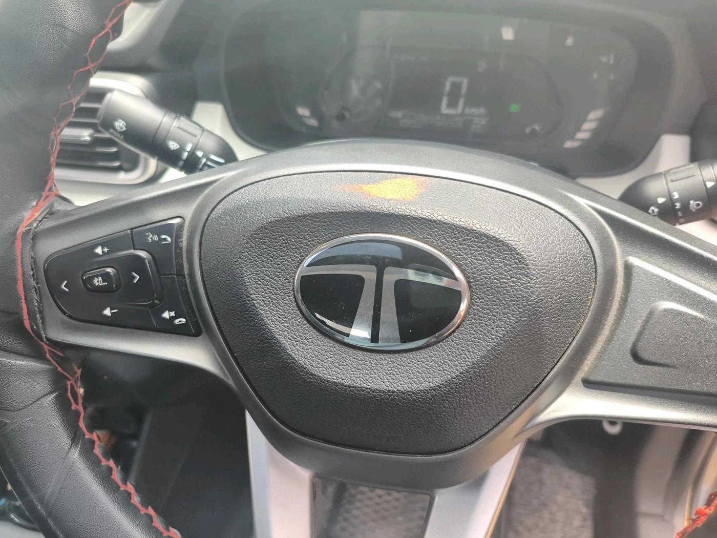 2024 Tata PUNCH ACCOMPLISHED DAZZLE SUNROOF CNG MT, CNG, Manual, 24,898 km, interior