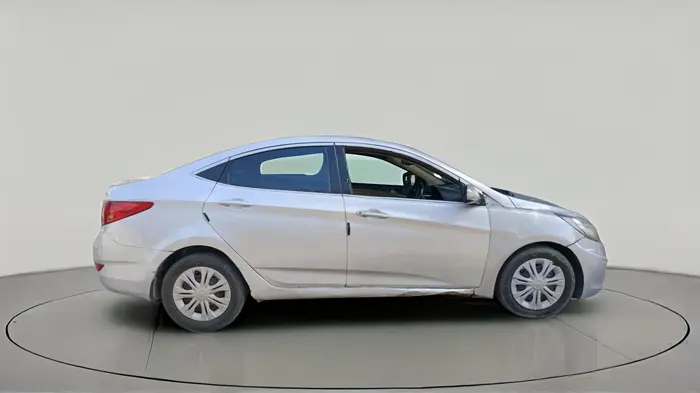 2012 Hyundai Verna FLUIDIC 1.6 CRDI, Diesel, Manual, 1,96,675 km, exterior