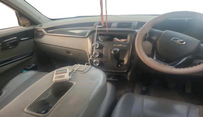 2016 Mahindra Kuv100 K2 D 6 STR, Diesel, Manual, 39,129 km, interior