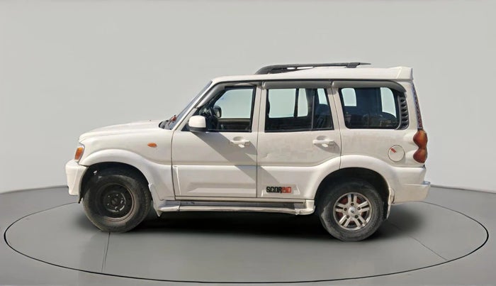 2013 Mahindra Scorpio VLX 2WD, Diesel, Manual, 82,774 km, exterior