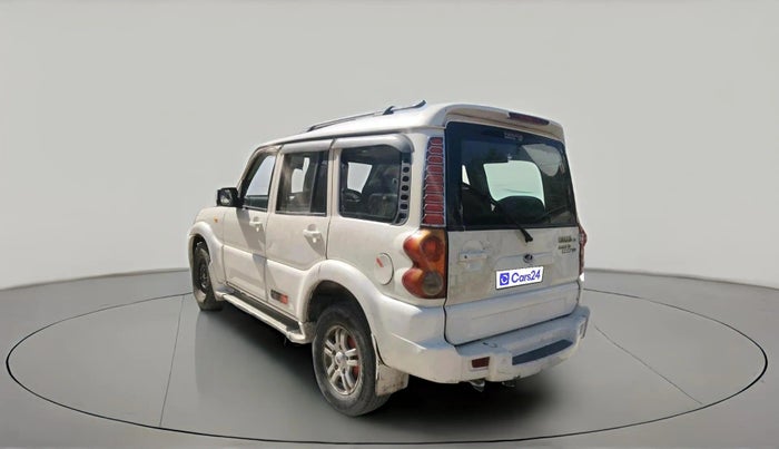 2013 Mahindra Scorpio VLX 2WD, Diesel, Manual, 82,774 km, exterior