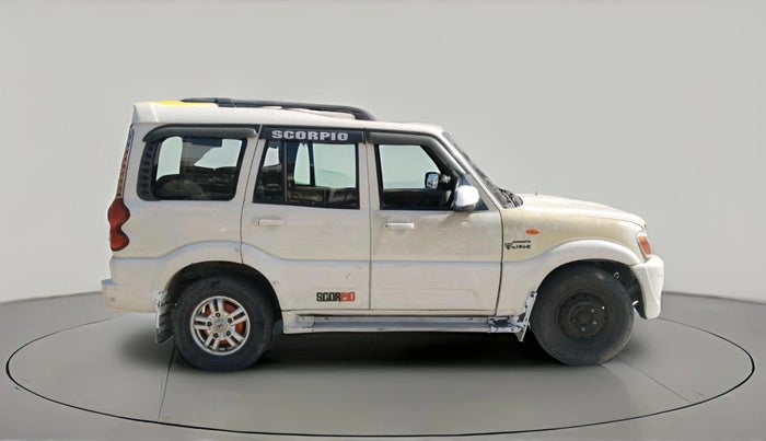 2013 Mahindra Scorpio VLX 2WD, Diesel, Manual, 82,774 km, exterior